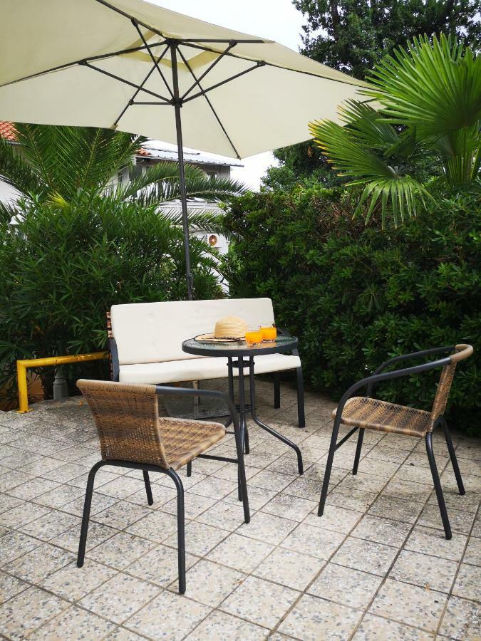 Salyna "Rooms Bela" Icici Exterior photo